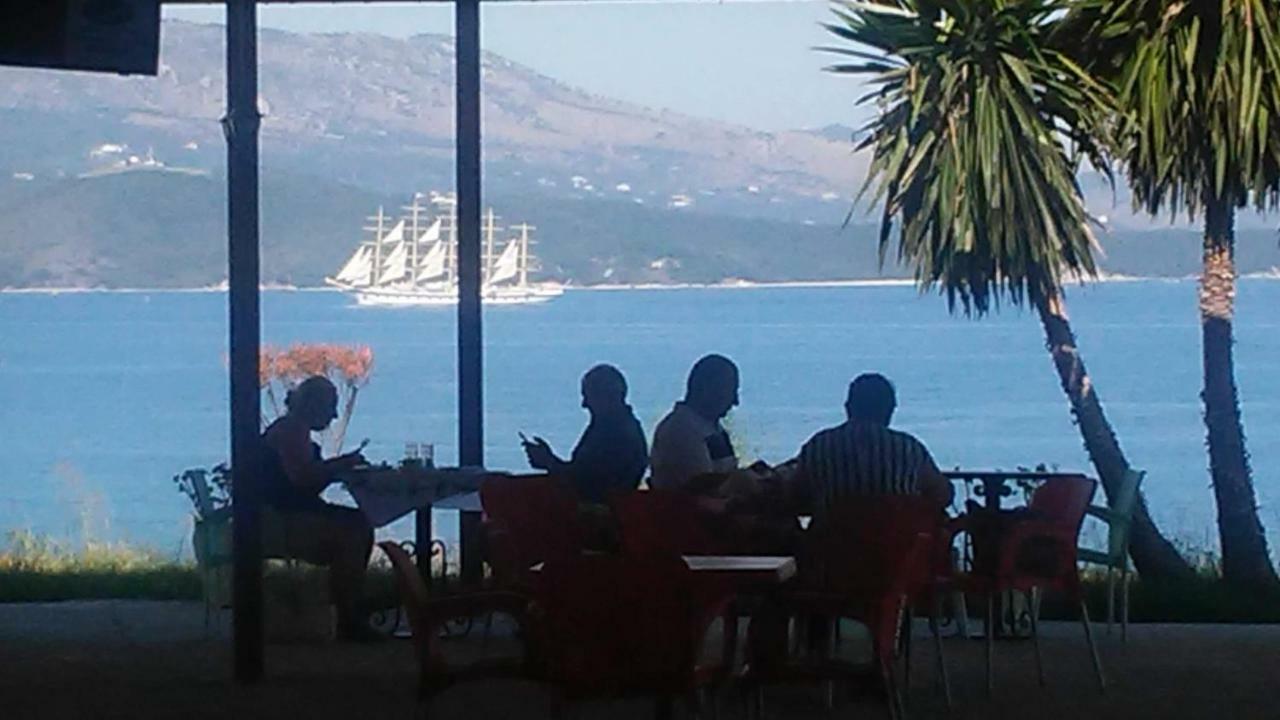 Hotel Majestic Ksamil Exterior photo